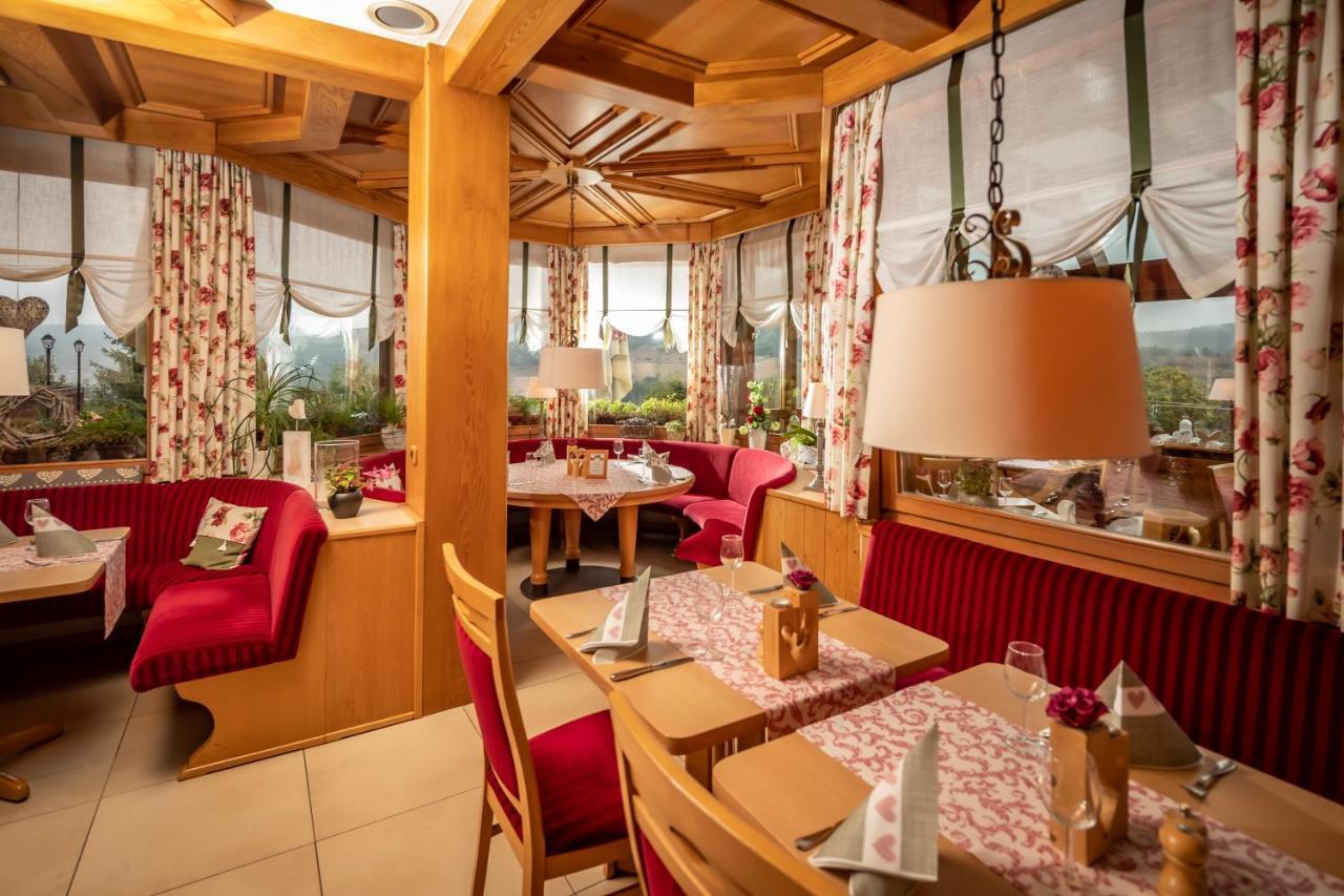 Panorama Hotel Heimbuchenthal Kültér fotó